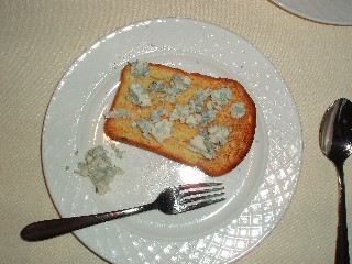 Brioche toast with blue cheese